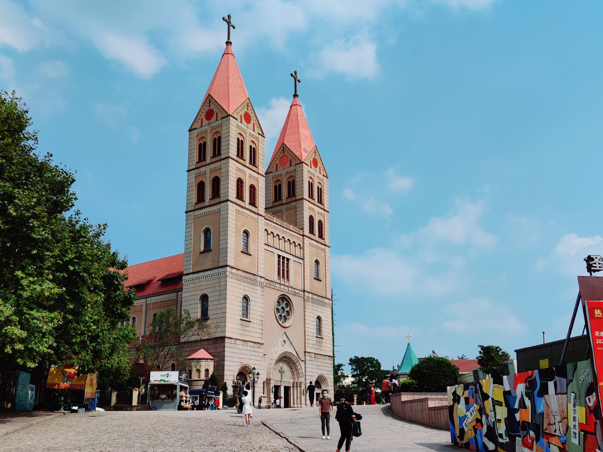 20210914_初秋的青岛之行Day2.天主教堂.jpg /blog/游记/附件/2021/20210914_初秋的青岛之行Day2.天主教堂.jpg